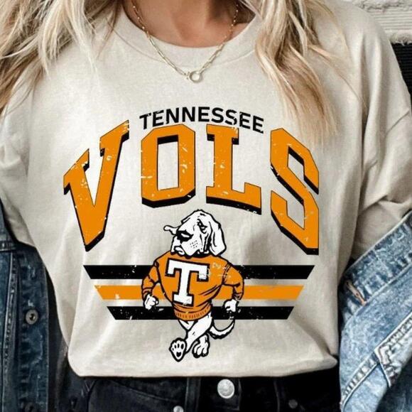 Julia A Other - Tennessee Vols Mascot College Football Fan Graphic Unisex T-Shirt